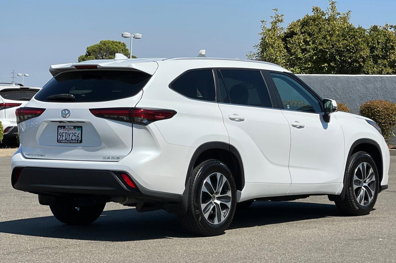 2023 Toyota Highlander XLE