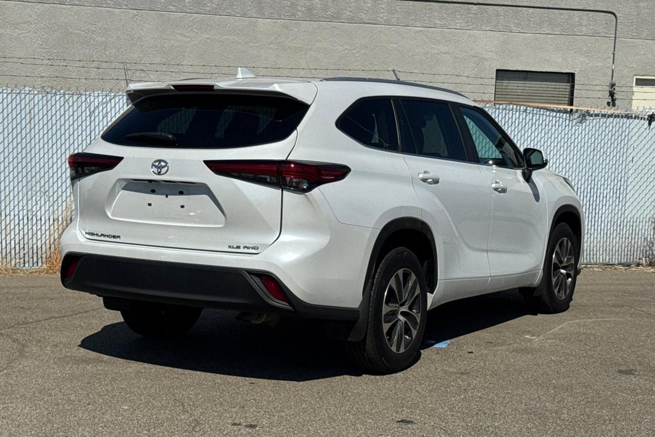 2023 Toyota Highlander XLE