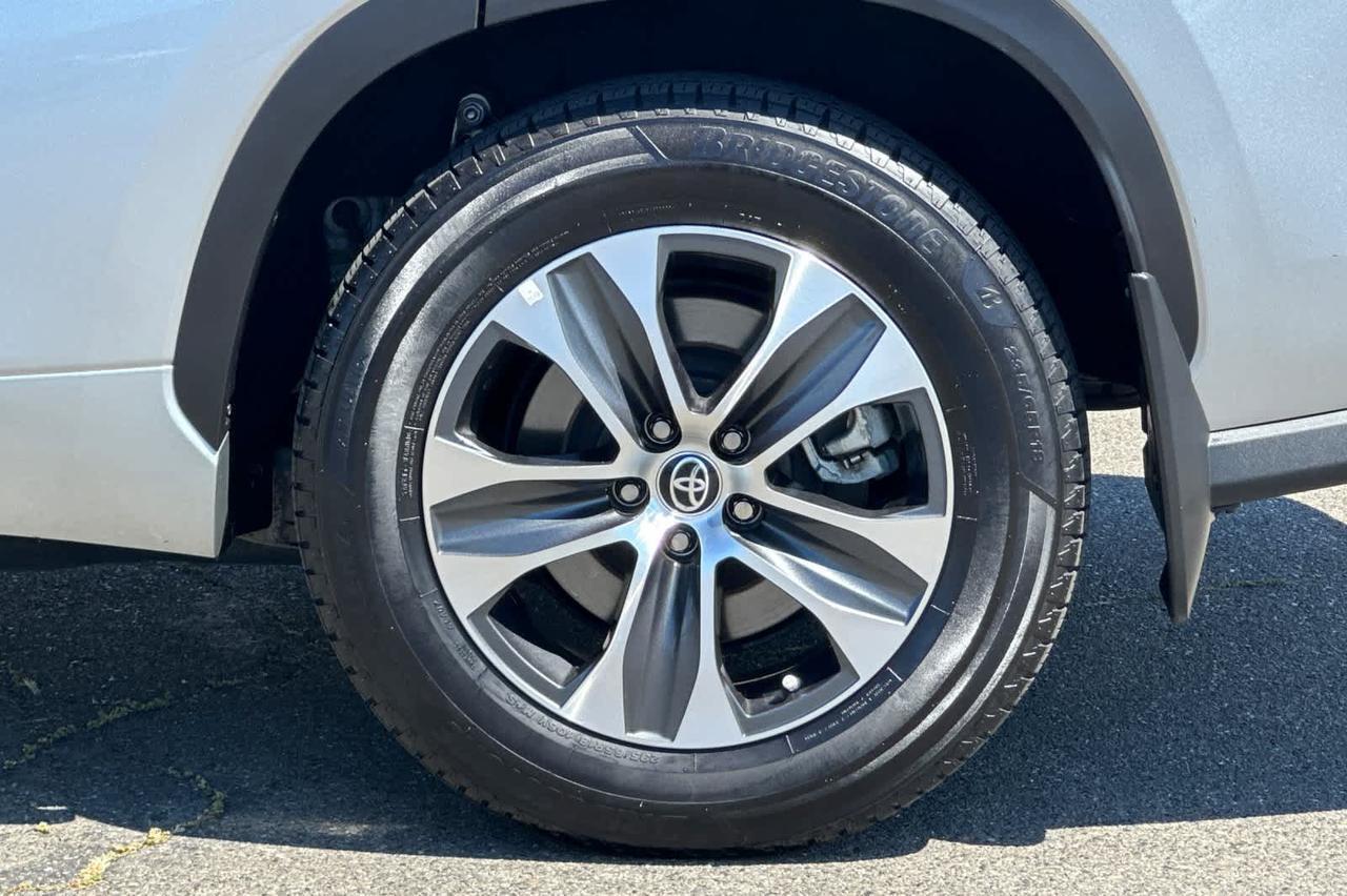 2023 Toyota Highlander XLE Roseville CA