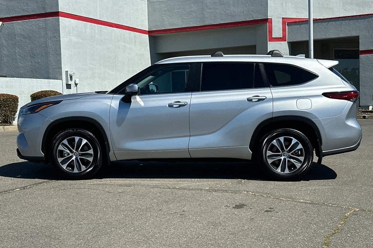 2023 Toyota Highlander XLE Roseville CA