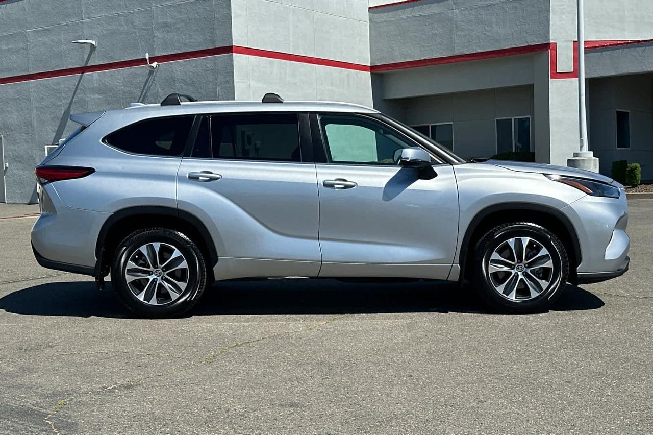 2023 Toyota Highlander XLE Roseville CA