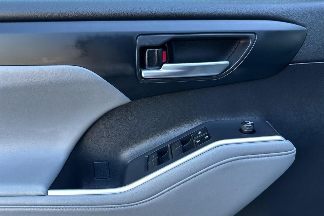 2023 Toyota Highlander XLE Roseville CA