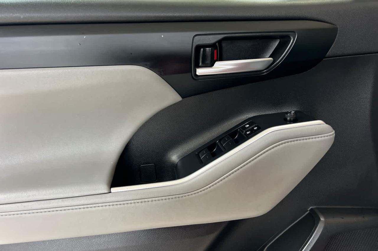 2023 Toyota Highlander XLE Roseville CA