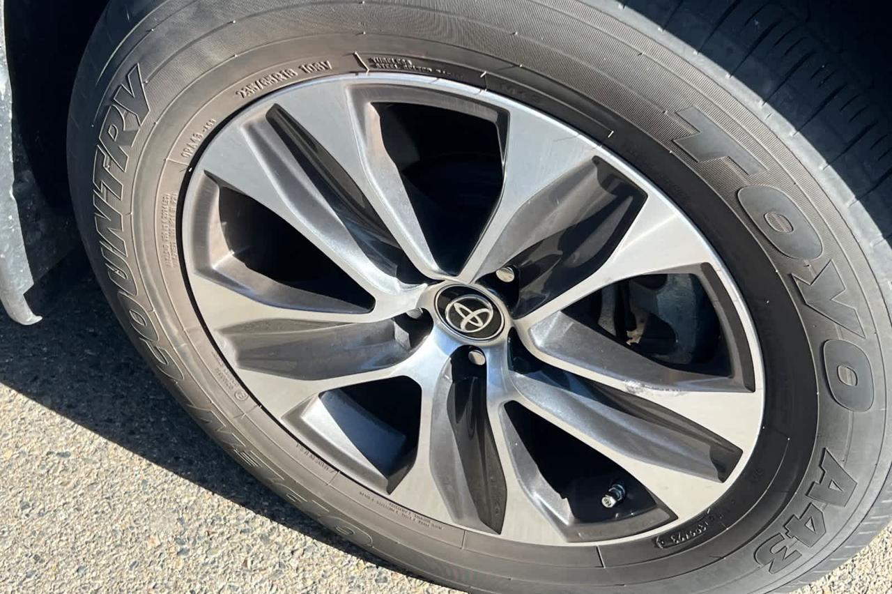 2023 Toyota Highlander XLE Roseville CA