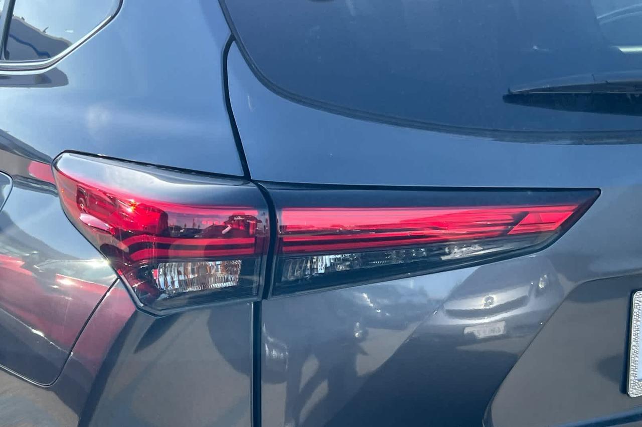 2023 Toyota Highlander XLE Roseville CA
