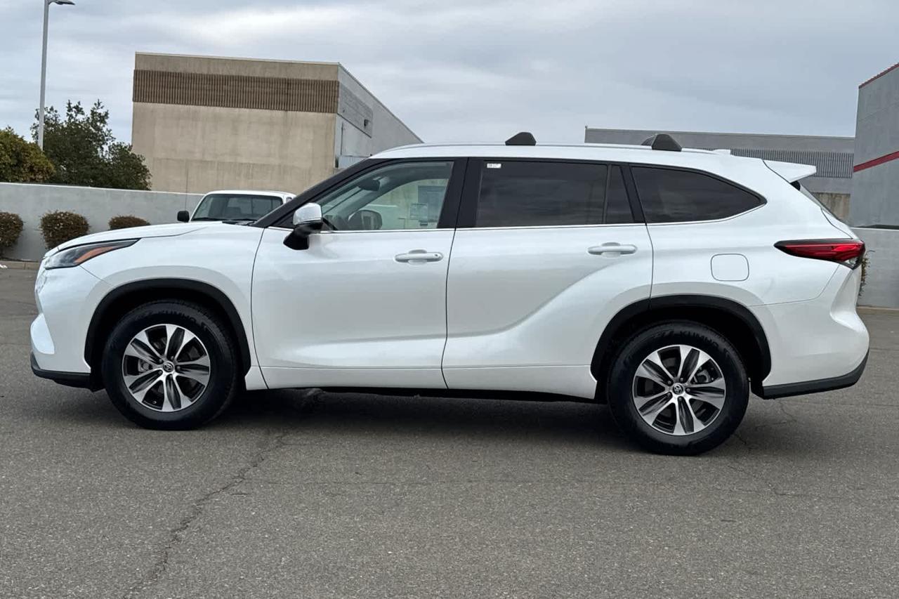 2023 Toyota Highlander XLE Roseville CA