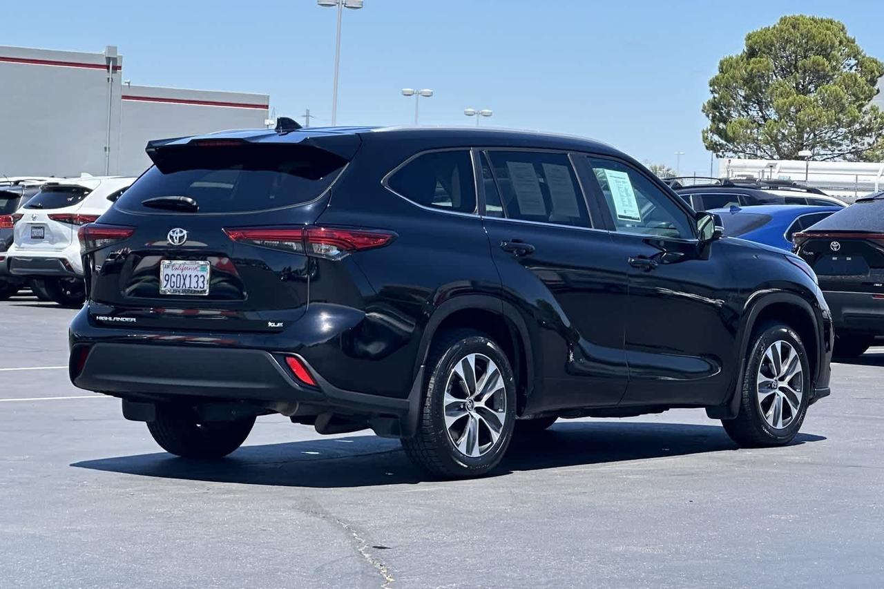 2023 Toyota Highlander XLE