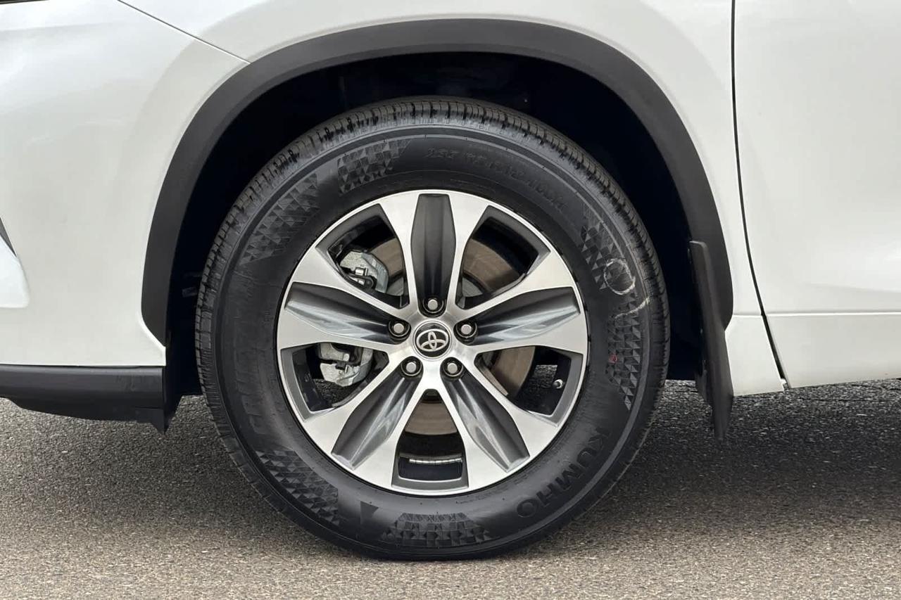 2023 Toyota Highlander XLE Roseville CA