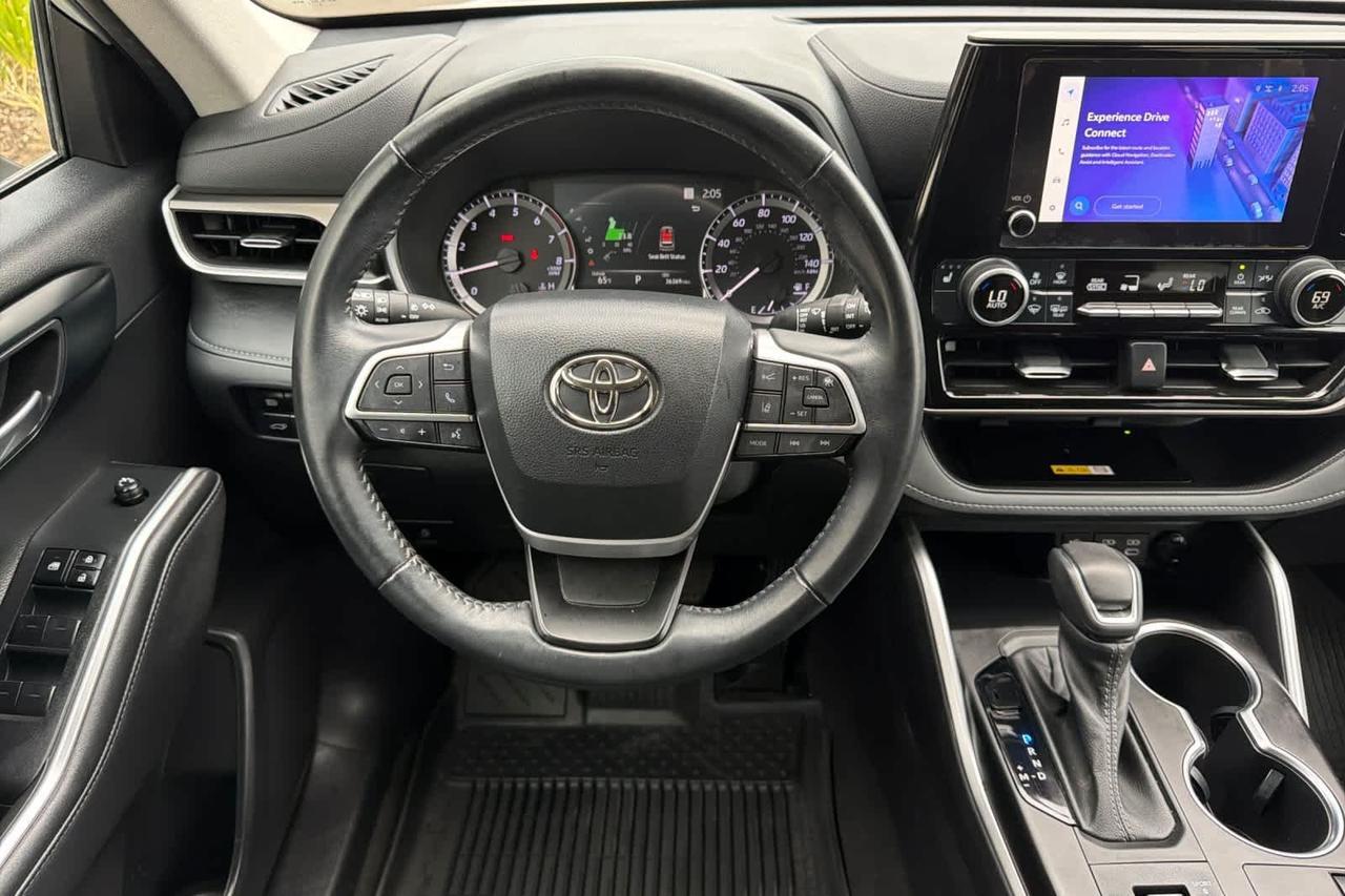 2023 Toyota Highlander XLE Roseville CA