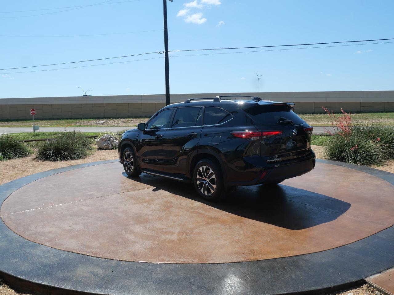 2023 Toyota Highlander XLE San Juan TX