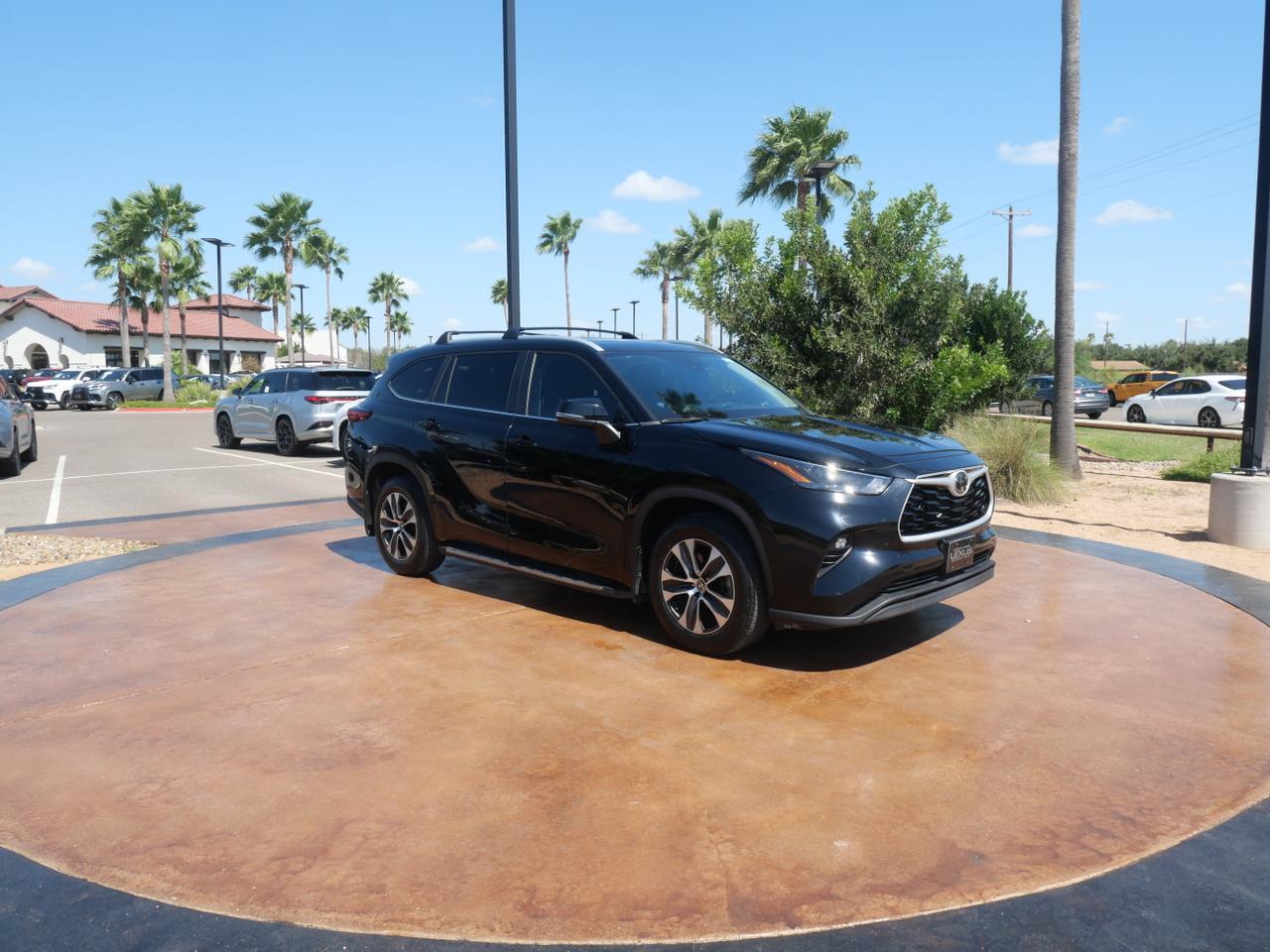 2023 Toyota Highlander XLE