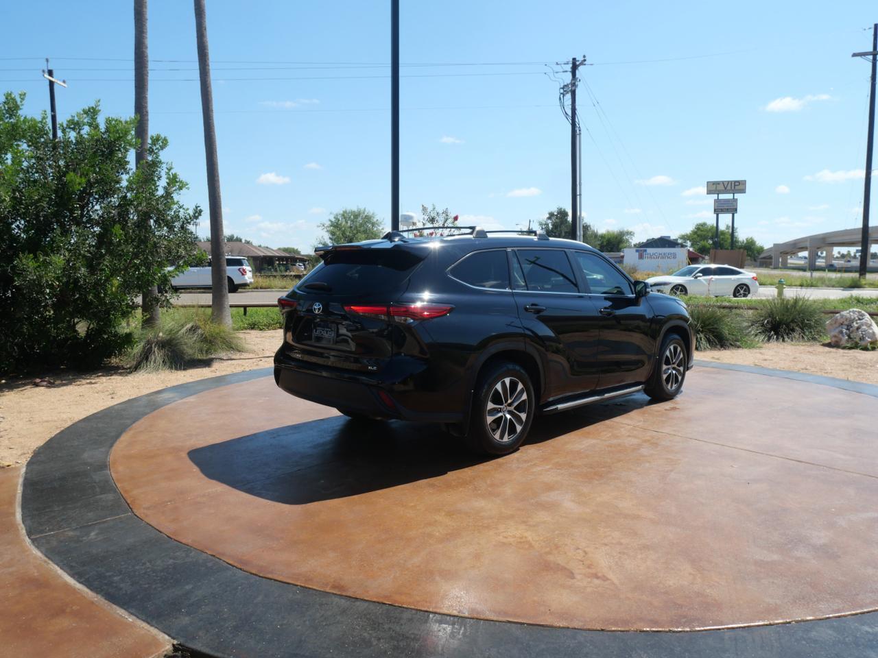 2023 Toyota Highlander XLE