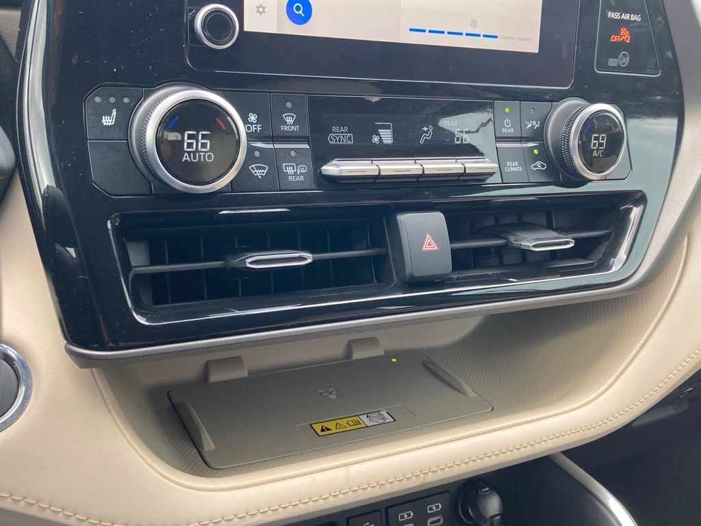 2023 Toyota Highlander XLE San Antonio TX