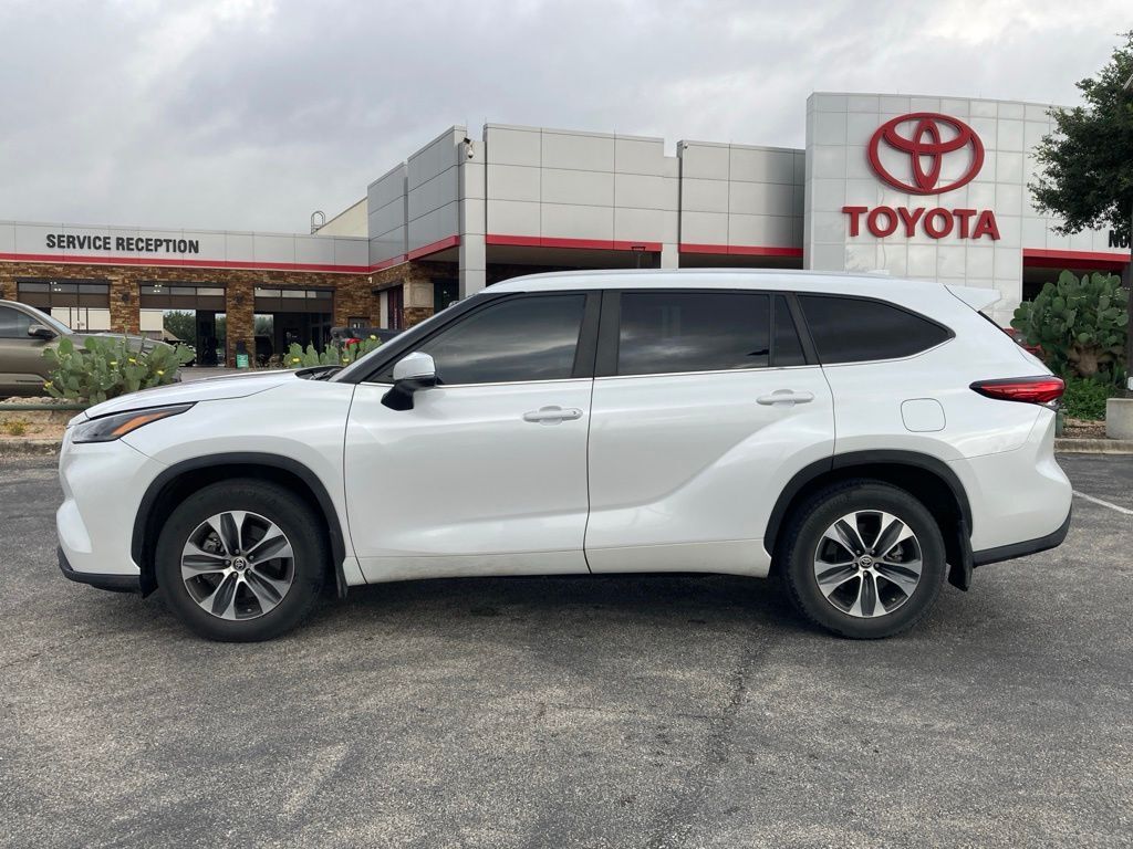 2023 Toyota Highlander XLE San Antonio TX