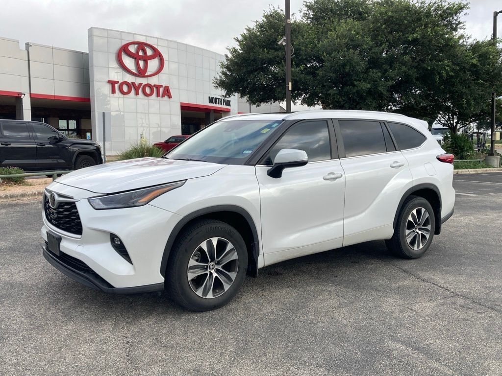 2023 Toyota Highlander