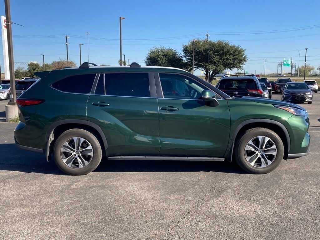 2023 Toyota Highlander XLE San Antonio TX
