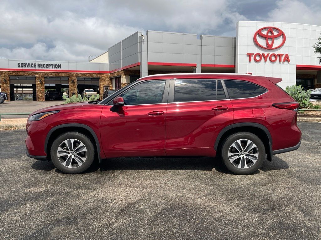 2023 Toyota Highlander XLE San Antonio TX
