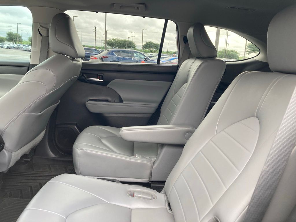 2023 Toyota Highlander XLE San Antonio TX