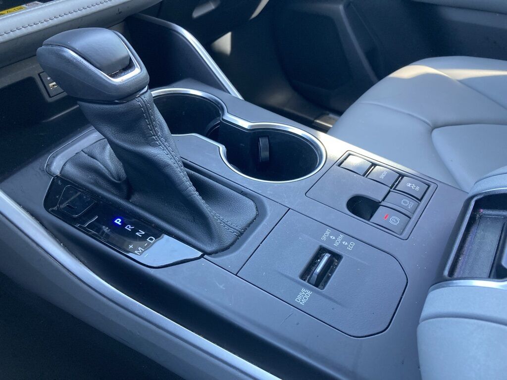 2023 Toyota Highlander XLE San Antonio TX