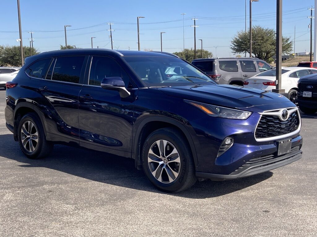 2023 Toyota Highlander XLE San Antonio TX