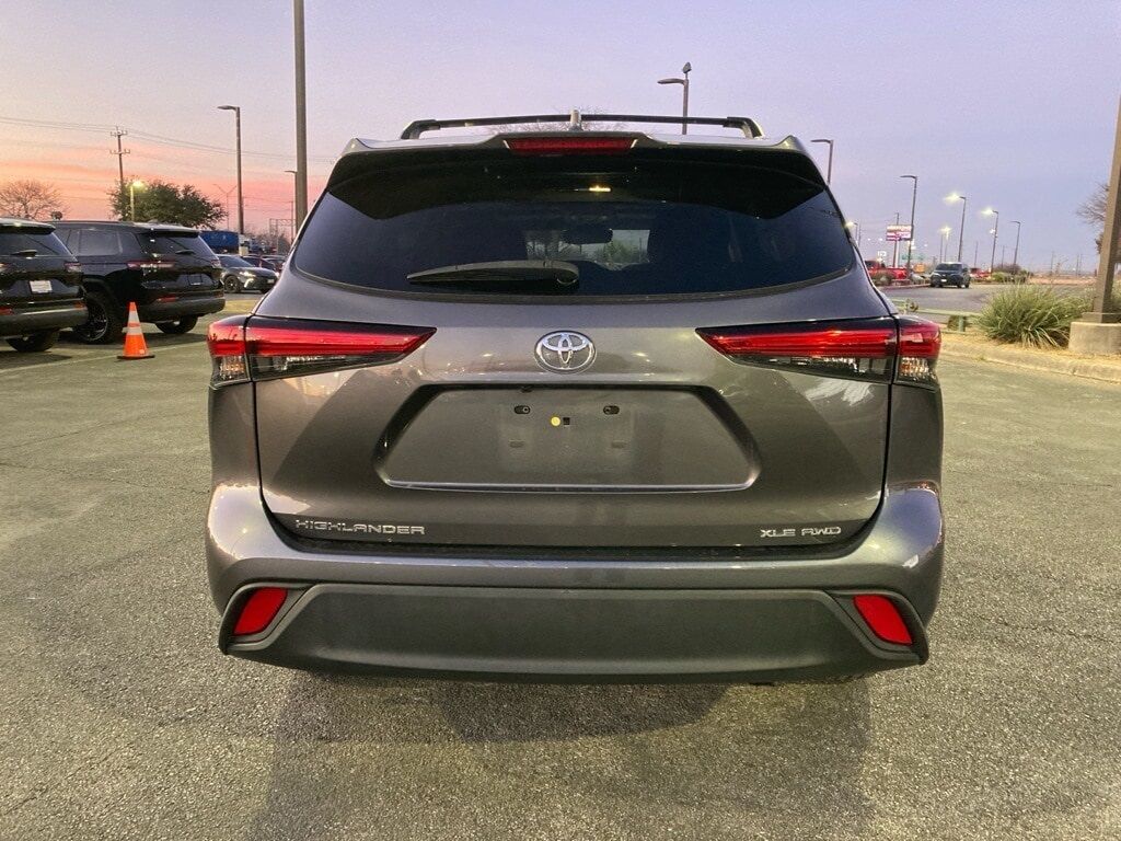 2023 Toyota Highlander XLE San Antonio TX