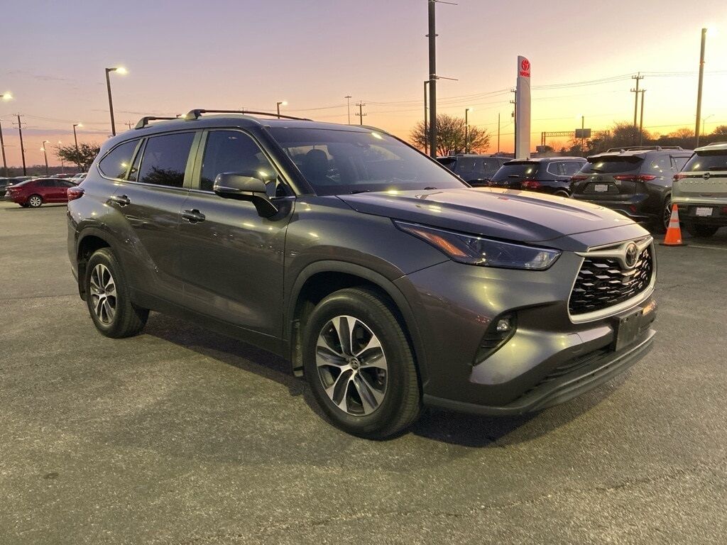 2023 Toyota Highlander XLE San Antonio TX