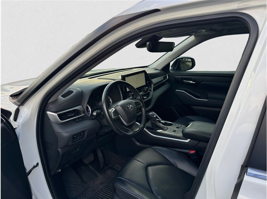 2023 Toyota Highlander XLE Sport Utility 4D Folsom CA