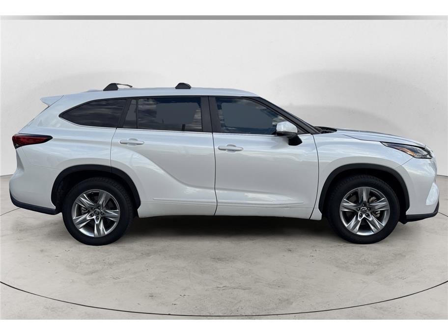 2023 Toyota Highlander XLE Sport Utility 4D Folsom CA
