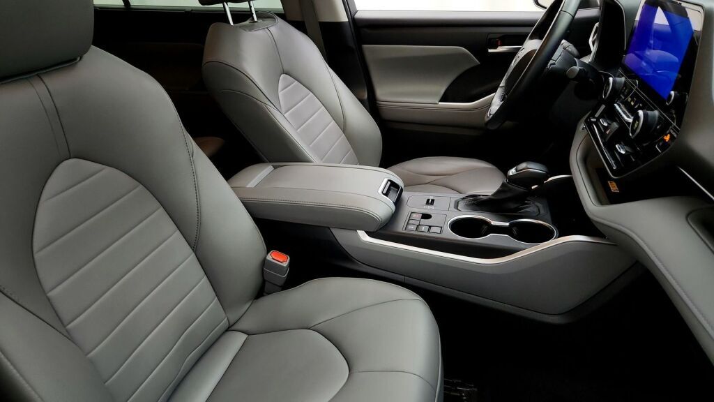 2023 Toyota Highlander XLE Laurel MD