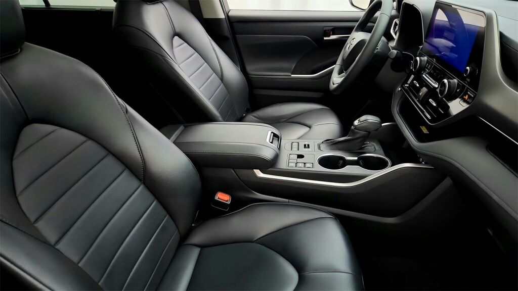 2023 Toyota Highlander XLE Laurel MD