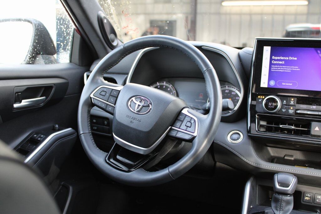 2023 Toyota Highlander XSE Klamath Falls OR