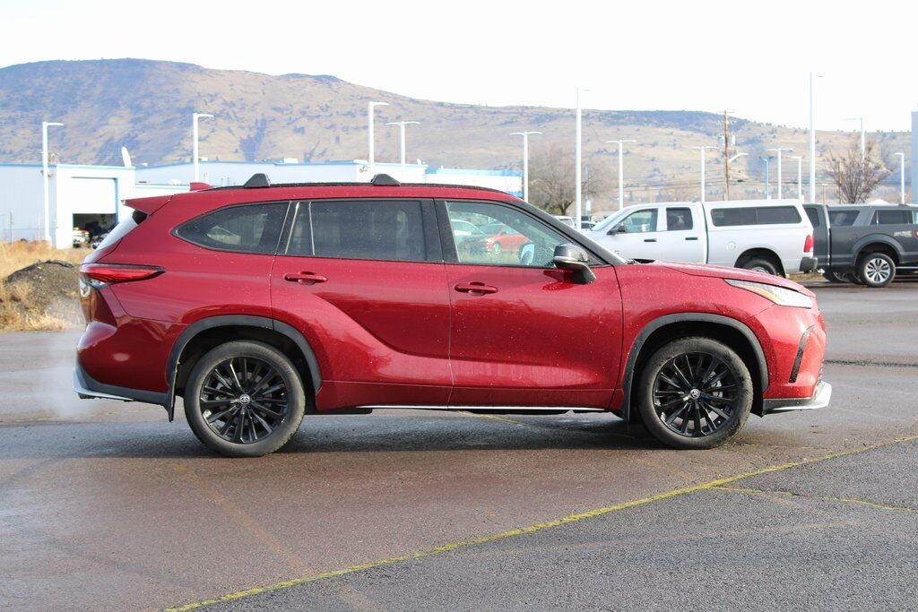 2023 Toyota Highlander XSE Klamath Falls OR
