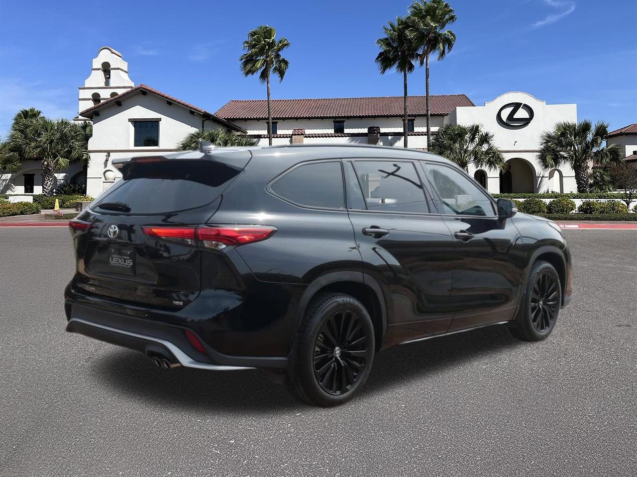 2023 Toyota Highlander XSE