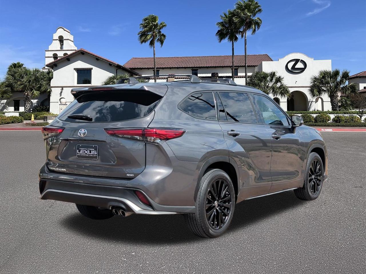 2023 Toyota Highlander XSE