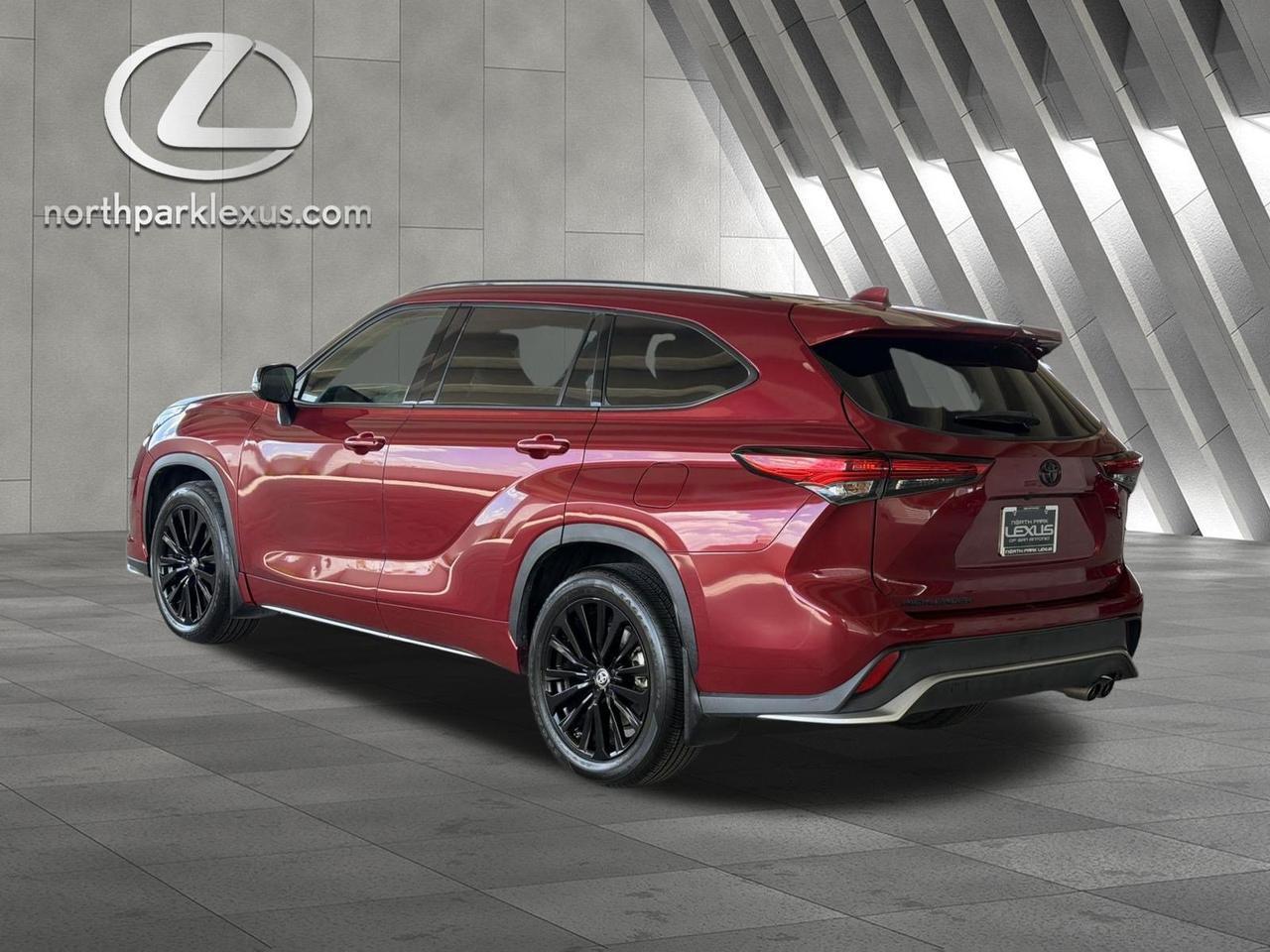 2023 Toyota Highlander XSE