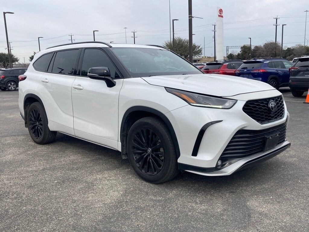 2023 Toyota Highlander XSE