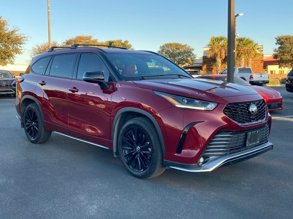 2023 Toyota Highlander XSE