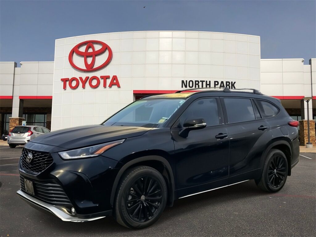 2023 Toyota Highlander XSE