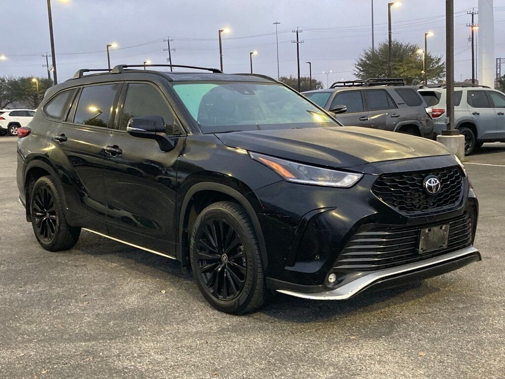 2023 Toyota Highlander XSE