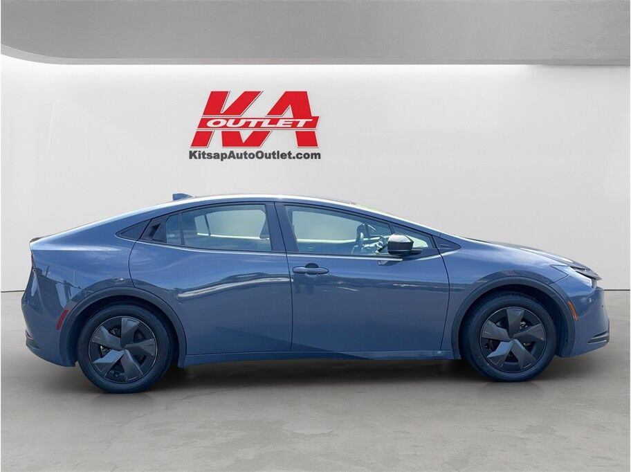 2023 Toyota Prius LE Hatchback 4D