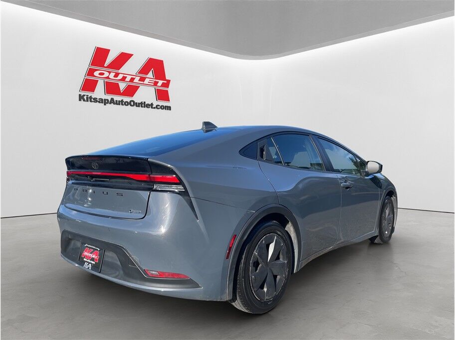 2023 Toyota Prius LE Hatchback 4D