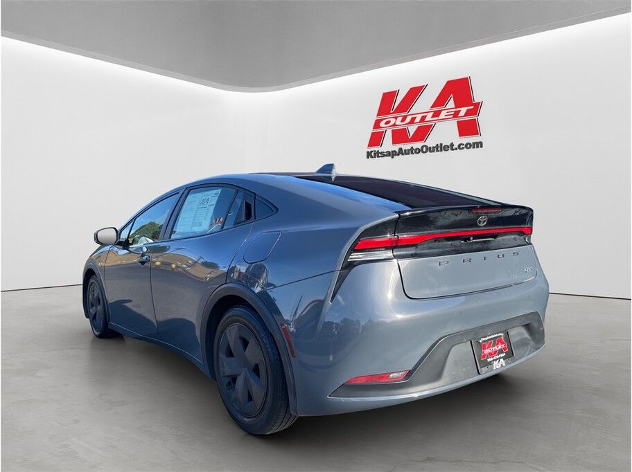 2023 Toyota Prius LE Hatchback 4D