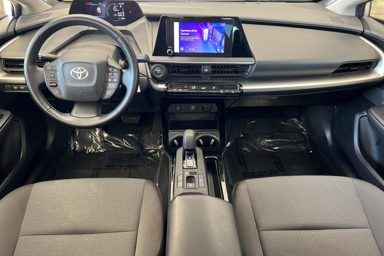 2023 Toyota Prius LE