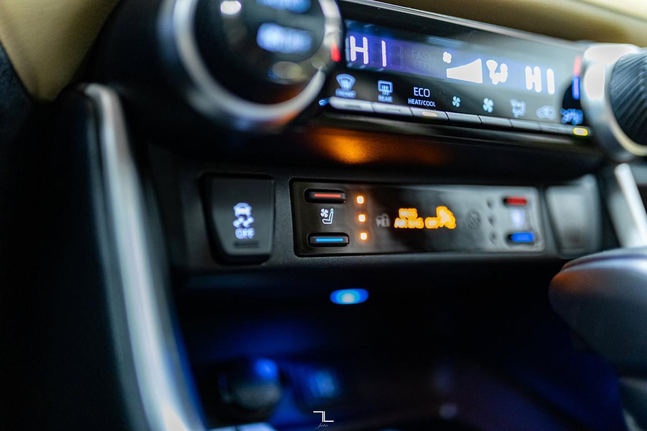 2023 Toyota RAV4 AWD Limited Leather Roof Nav BCam Red Deer AB