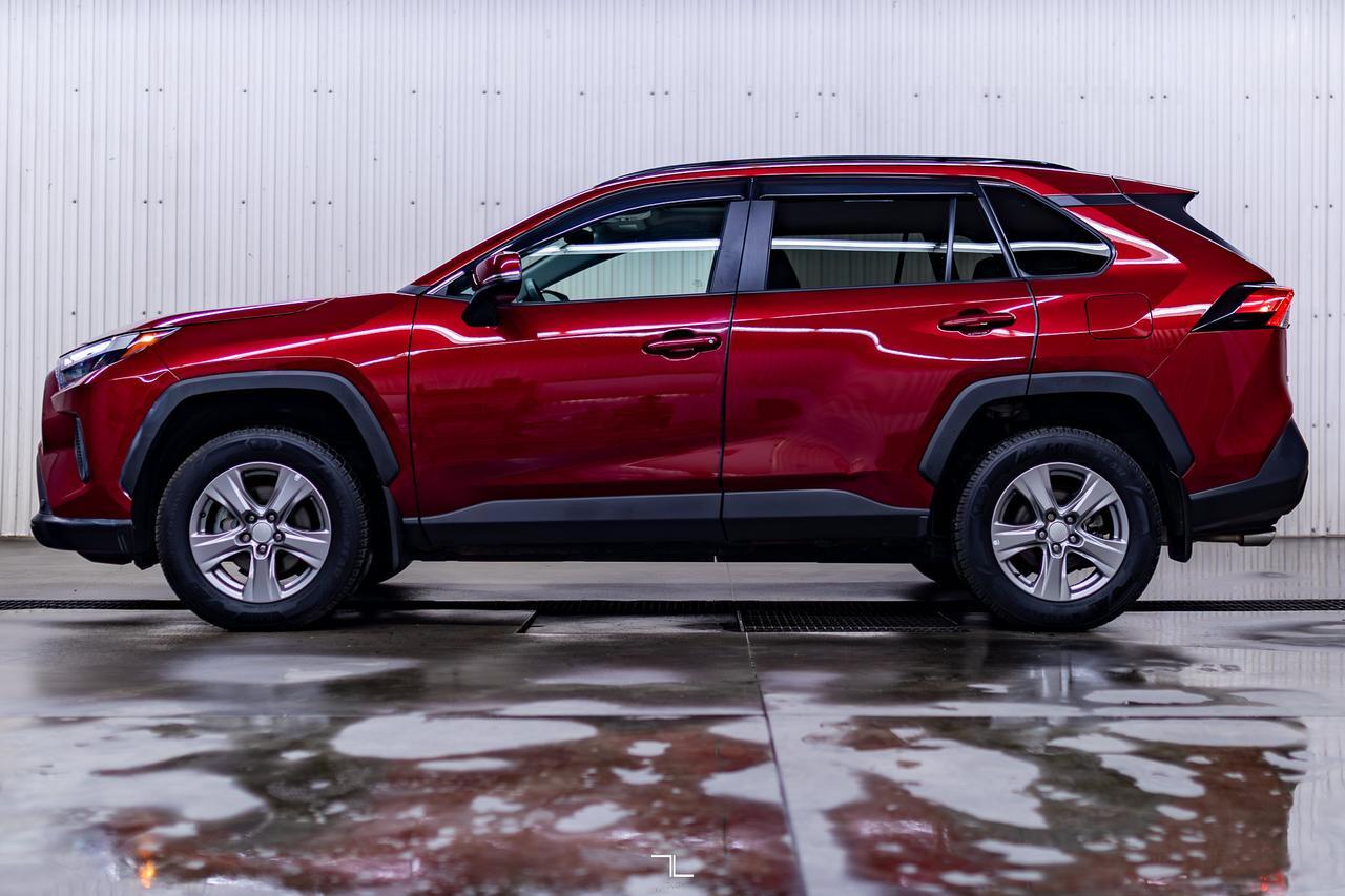 2023 Toyota RAV4 AWD XLE Roof BCam Red Deer AB