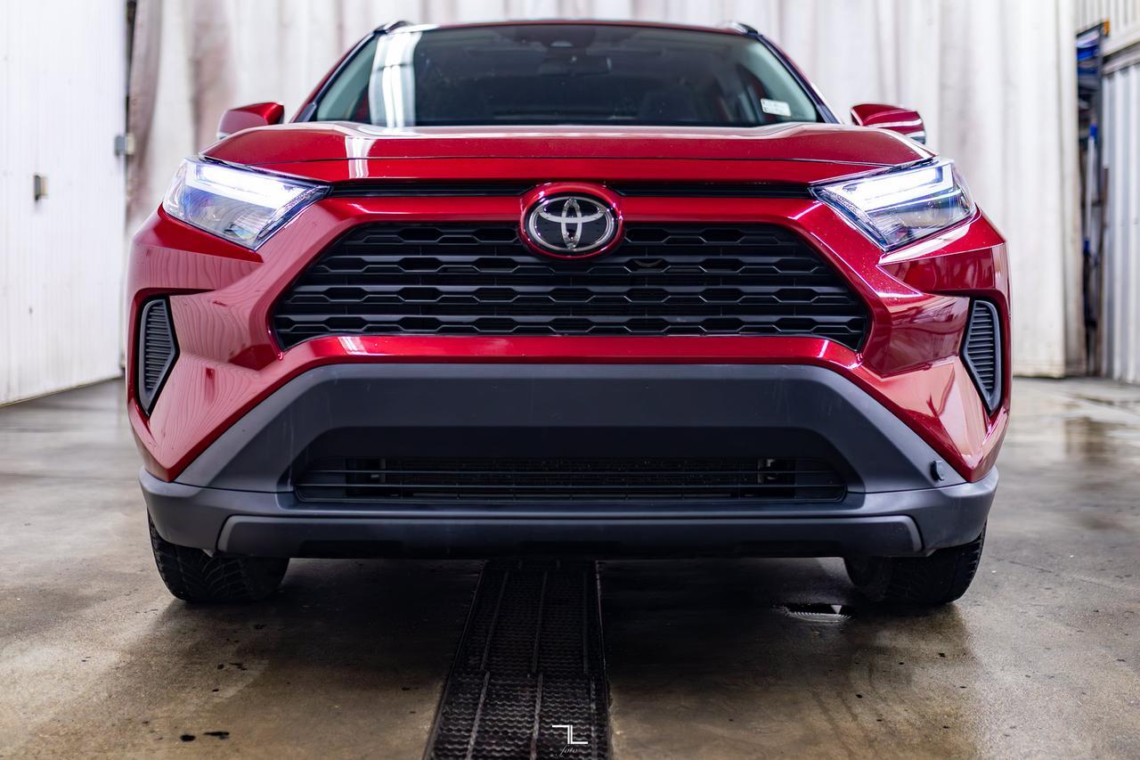 2023 Toyota RAV4 AWD XLE Roof BCam Red Deer AB