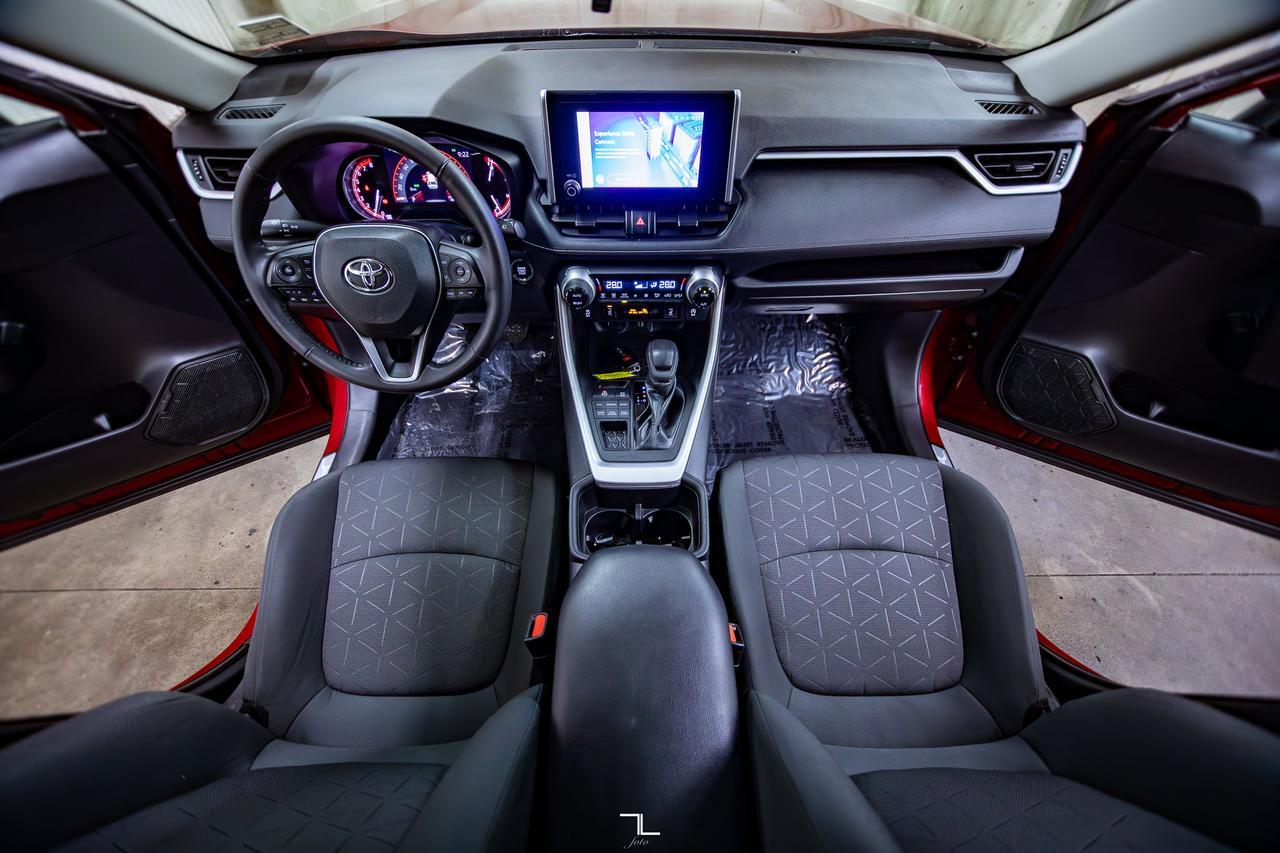2023 Toyota RAV4 AWD XLE Roof BCam Red Deer AB