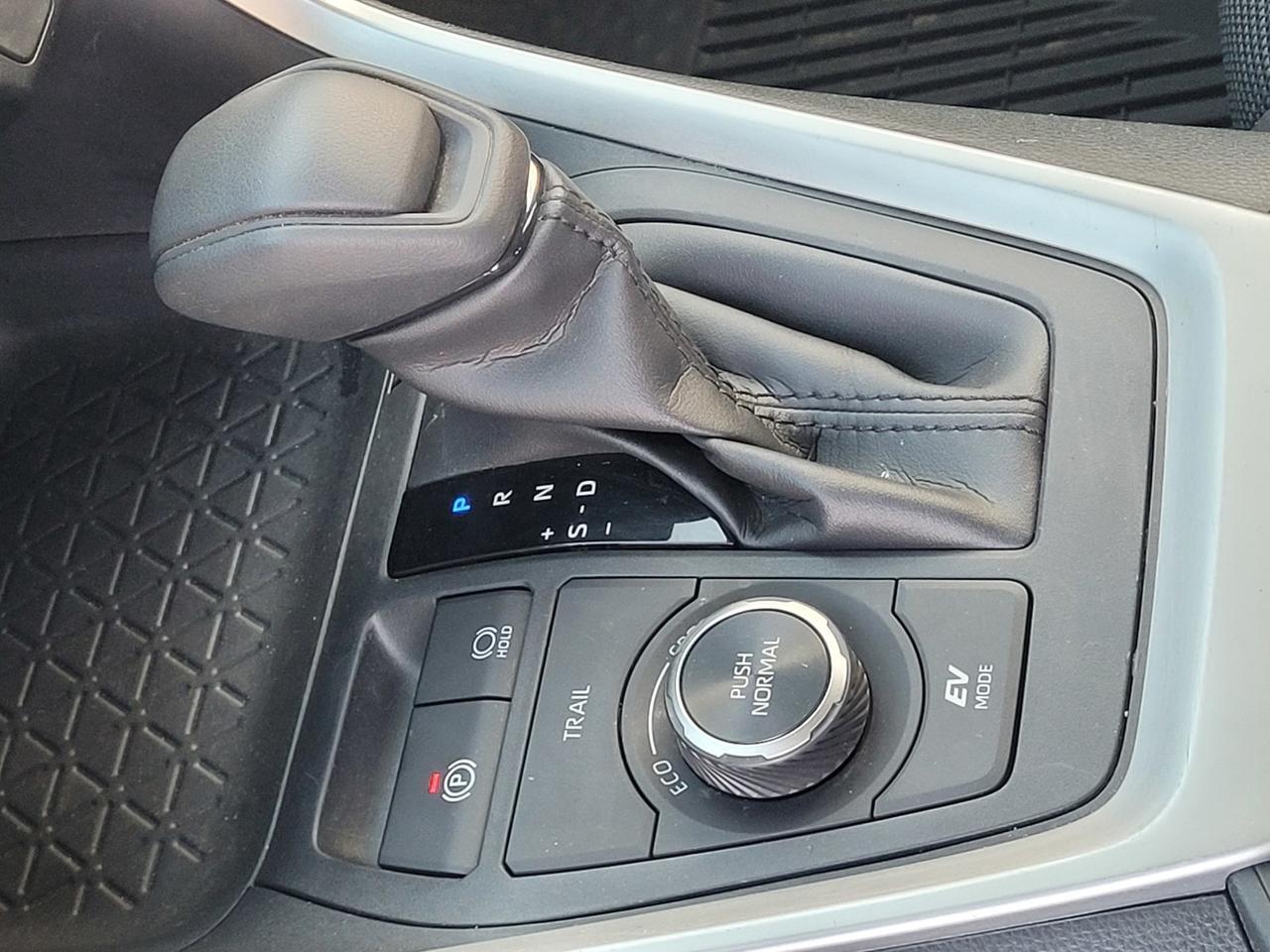 2023 Toyota RAV4 HYBRID LE AWD Vacaville CA