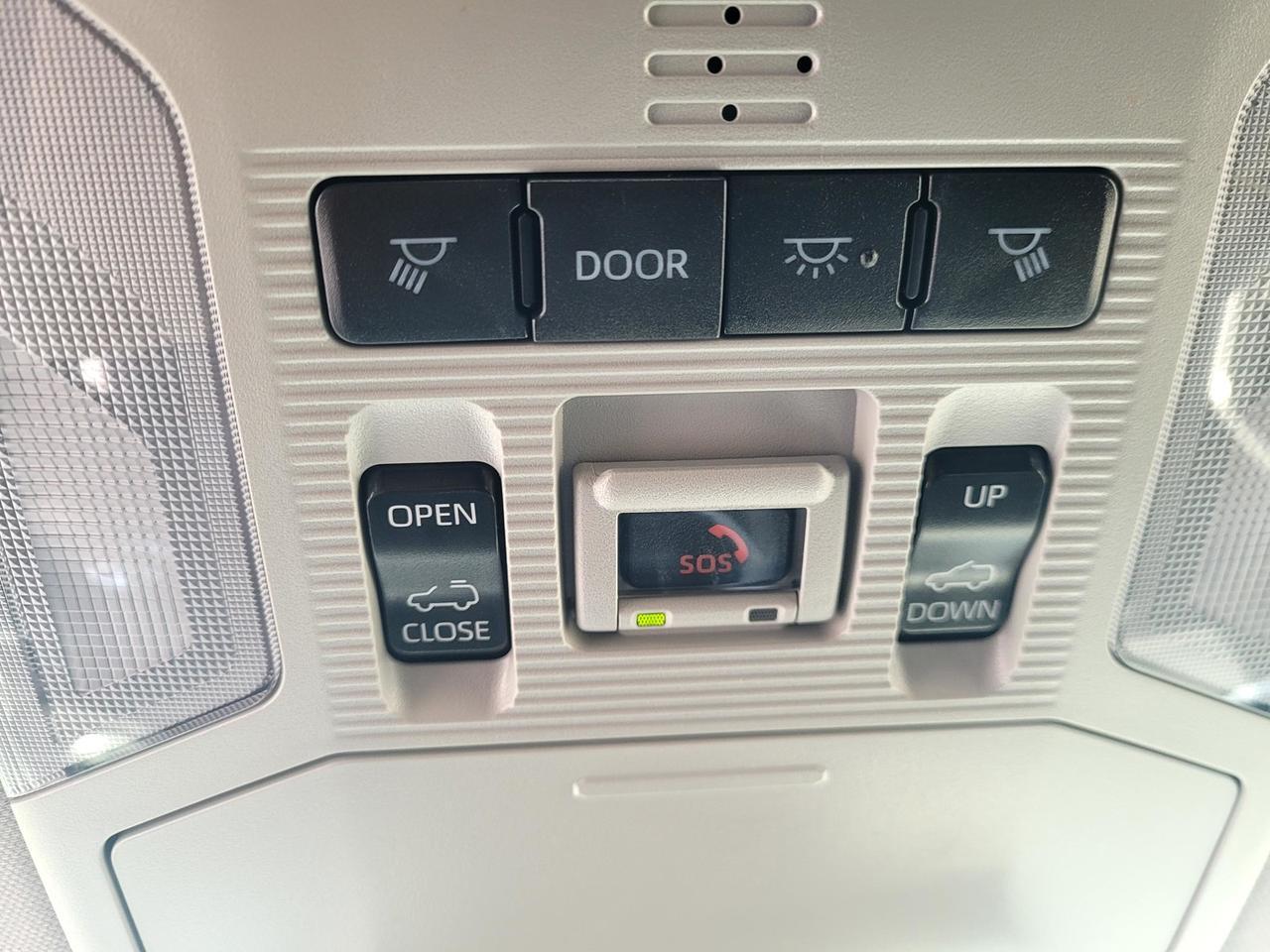 2023 Toyota RAV4 HYBRID XLE AWD Vacaville CA