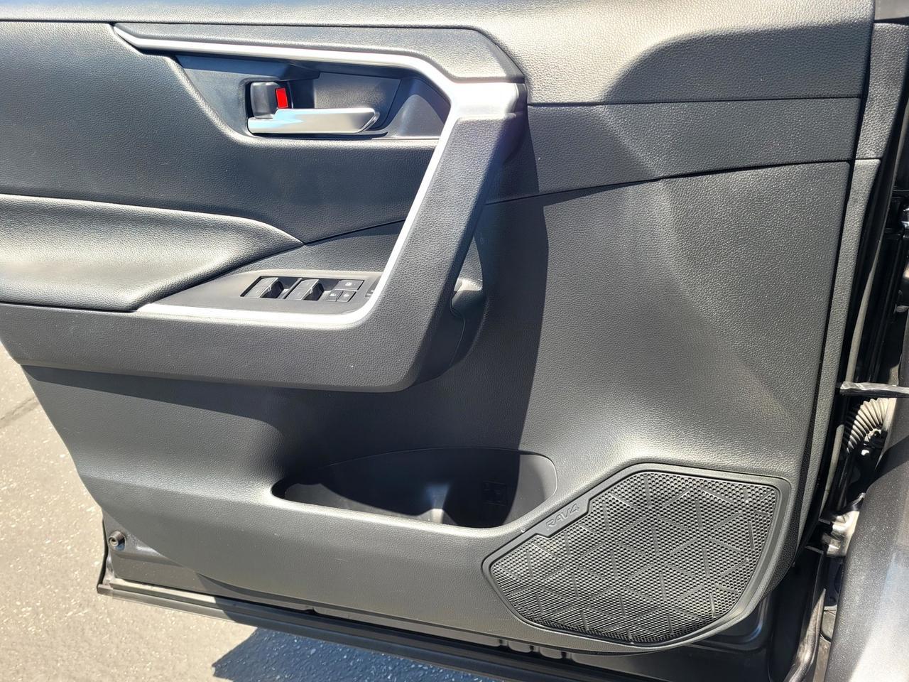 2023 Toyota RAV4 HYBRID XLE AWD Vacaville CA